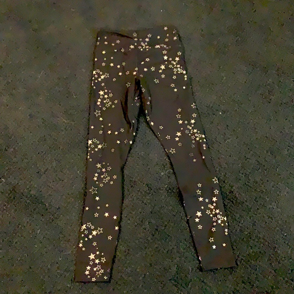 Black starred workout leggings